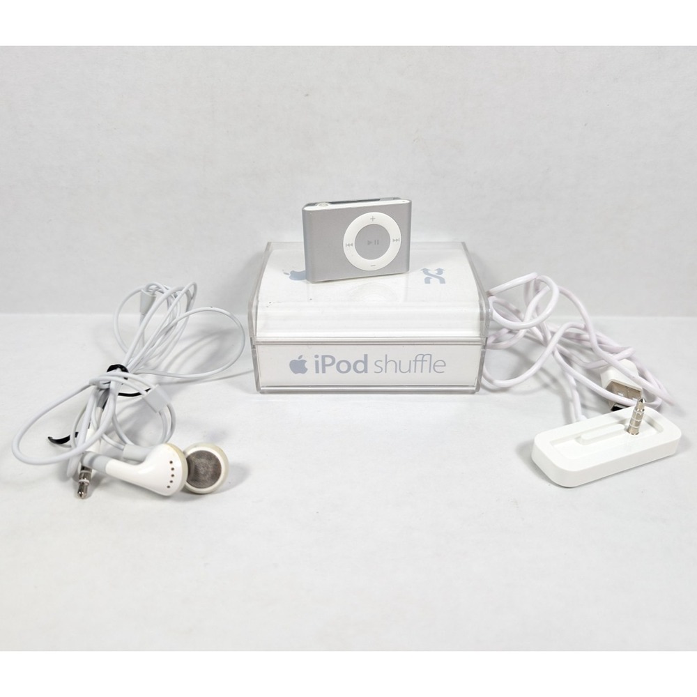 iPod Shuffle 2nd Generation Silver 1GB in Box w/ BAD BATTERY READ